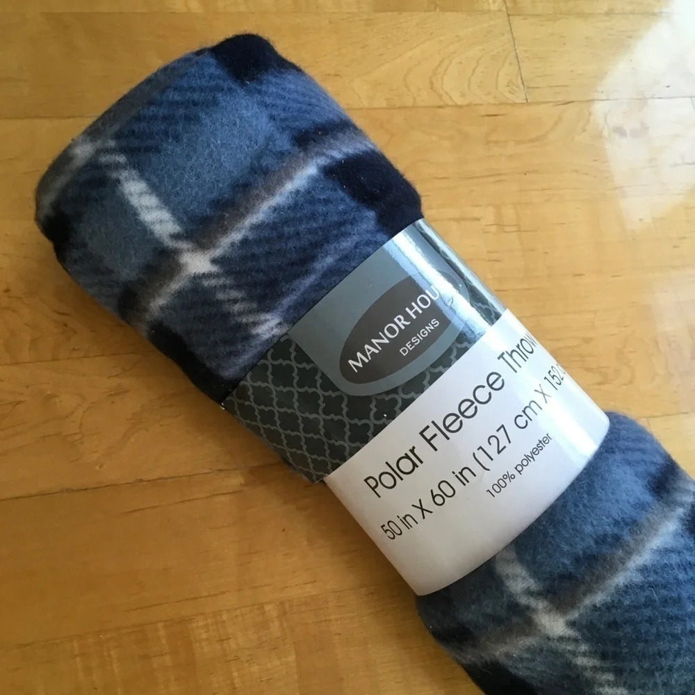 Manor House Polar Fleece Throw Navy Plaid 50 x 60